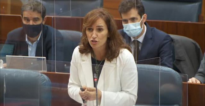 Rifirrafe entre Mónica García e Isabel Díaz Ayuso en la Asamblea de Madrid