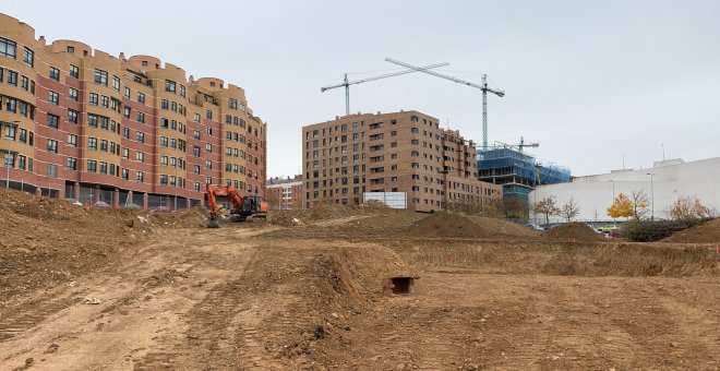 Colocan la primera piedra del Centro de Mayores y Biblioteca de Parquesol