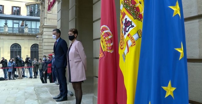 Sánchez es recibido con abucheos en Navarra