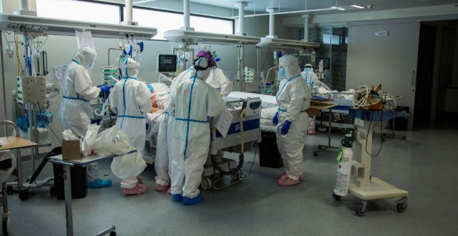 La ocupación hospitalaria de pacientes COVID obliga a Valdecilla a reducir las operaciones desde la próxima semana 