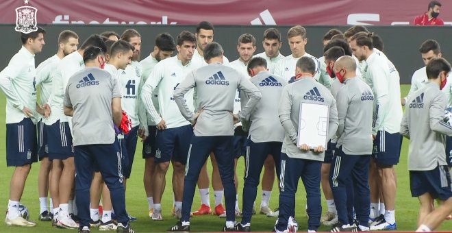 Entrenamiento oficial de la Selección española en el estadio de La Cartuja de Sevilla