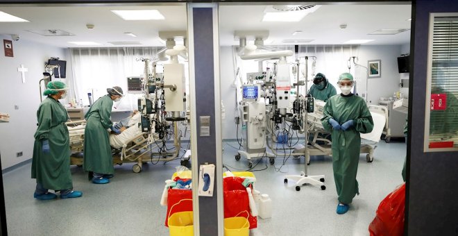 La Eurocámara investigará la contratación en España de médicos de fuera de la UE sin especialidad