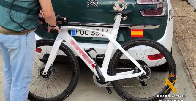 Tres investigados por robar una bici de más de 4.000 euros utilizando a su hija como distracción
