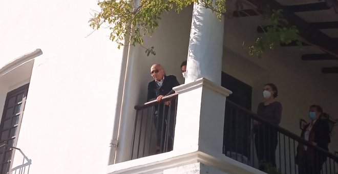 El poeta Francisco Brines, en su casa de Elca, tras haber recibido el premio Cervantes