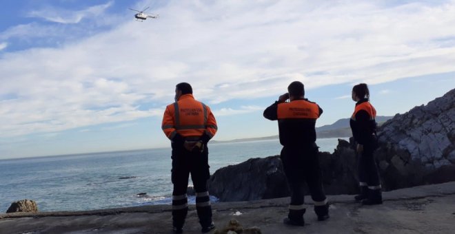 Localizan un cuerpo en la zona de Miengo donde se buscaba al vecino desaparecido el lunes