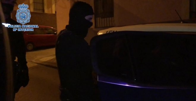 Detenido un conductor por apuñalar a otro en una discusión de tráfico