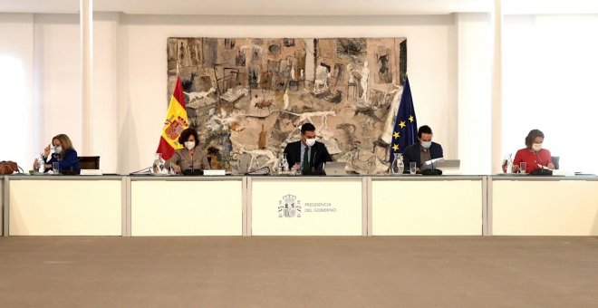 Sánchez avanza una "revolución administrativa" para facilitar el acceso a los fondos europeos