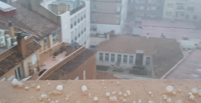 Las intensas lluvias en València han estado acompañadas de granizo