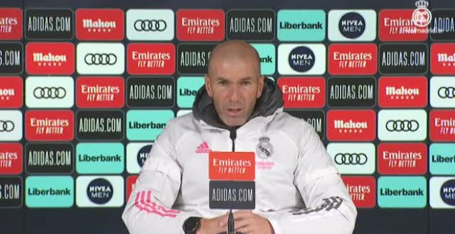 Zidane: "Queremos un espectáculo como antes, pero muchas cosas han cambiado"