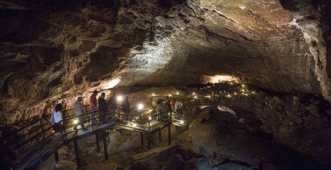 IIIPC y Camargo colaborarán en la investigación arqueológica de la Cueva de El Pendo