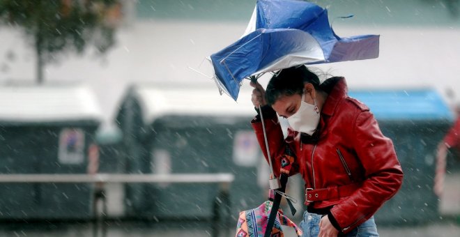 Lluvias fuertes en Canarias y aviso amarillo por viento en Cádiz