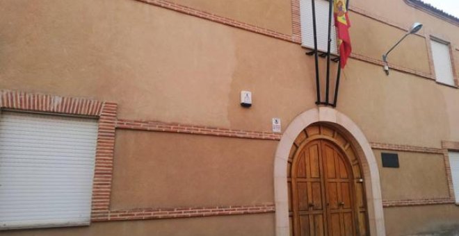 La jueza de Santa María la Real de Nieva (Segovia), grave en la UVI tras una agresión con arma blanca