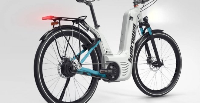 Añadiendo sobres y agua esta bicicleta eléctrica de hidrógeno logra 100 kilómetros de autonomía