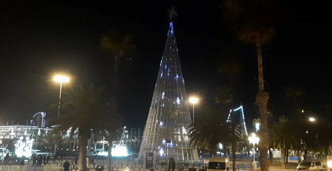 Barcelona inaugura II edición de 'Navidad en el Puerto' con encendido de luces