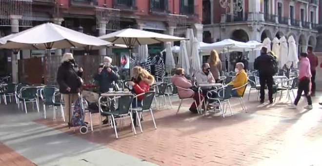 Castilla y León y Galicia reabren hoy su hostelería con medidas de restricción