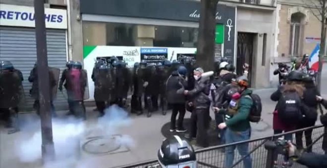 Nuevos incidentes en la protesta en París contra la Ley de Seguridad