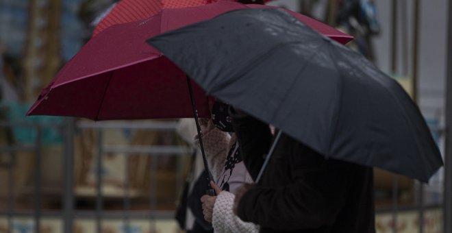 'Dora' deja fuertes rachas de viento en Castro, Tresviso y Santander y mucha lluvia en Soba