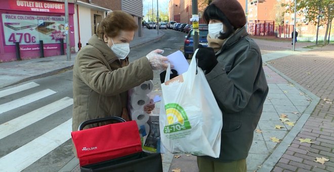 La despensa solidaria de Carabanchel alerta del alto número de solicitantes