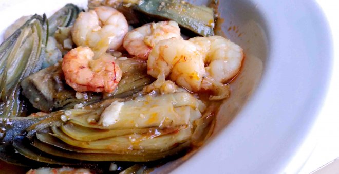 Pato confinado - Receta de alcachofas con gambas