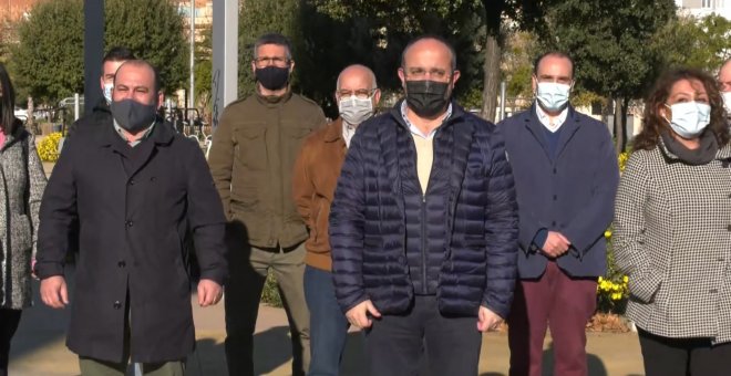 Alejandro Fernández se reúne con afiliados del Baix Llobregat en Barcelona