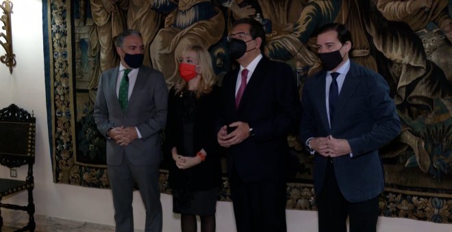 Andalucía advierte de los riesgos de la Navidad y la cifra de contagios