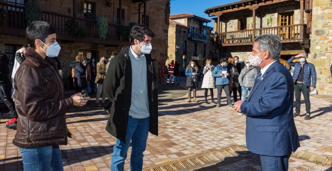 Jesús del Cerro rueda en Cantabria la comedia romántica 'Dos vacas y una burra'