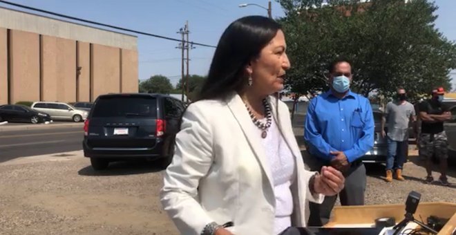 Biden elige a Deb Haaland como secretaria de Interior