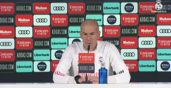 Zidane a Hazard: "Tranquilidad, lo necesitamos, pero no queremos hacer tonterías de volver rápidamente"