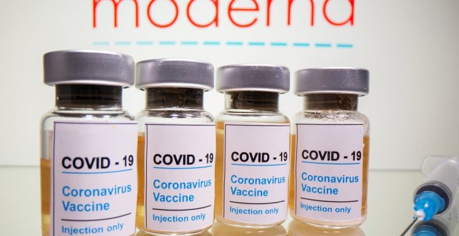 Estados Unidos autoriza la vacuna de Moderna, que ya dispone de una primera partida de seis millones de dosis