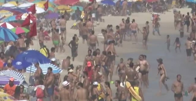 Inquietud en Brasil por las imágenes de playas atestadas de gente