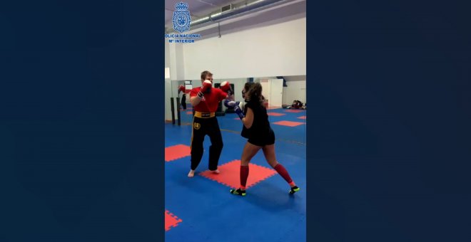 La policía riojana Rocío Velázquez, oro del nacional de Kickboxing