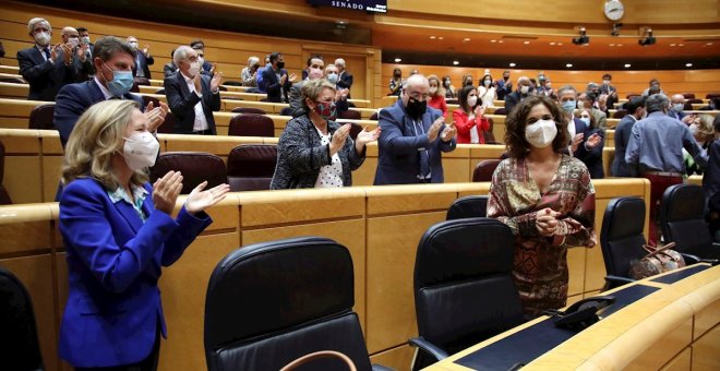 El Senado entierra los Presupuestos de Montoro con la aprobación de las primeras cuentas del Gobierno de coalición