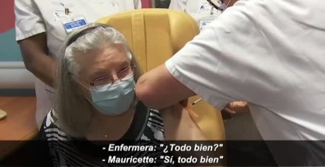 La primera mujer vacunada en Francia: "Estoy emocionada"