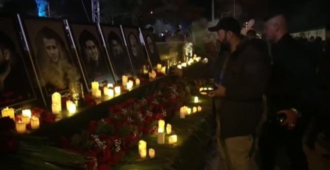 Cientos de personas conmemoran el primer aniversario de la muerte de Soleimani en Irak e Irán