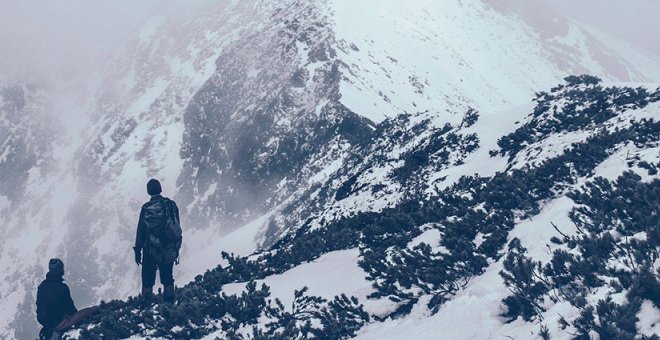Guía básica para practicar montaña invernal con seguridad