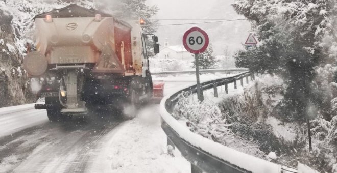 Educación aplaza hasta el lunes la vuelta a clase ante la previsión de fuertes nevadas