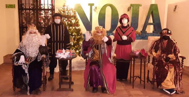 Los Reyes Magos reciben a los niños y niñas de Noja en el Palacio de Albaicín