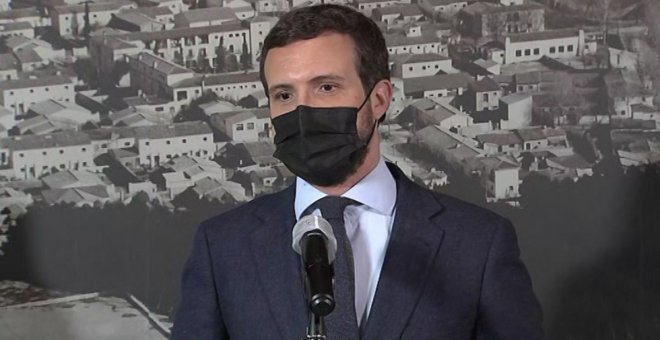 Casado equipara el "populismo" de Vox y Podemos