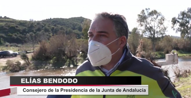 Bendodo visita las zonas afectadas por el temporal 'Filomena' en Mijas (Málaga)