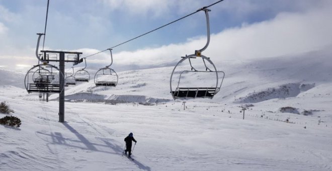 La estación de esquí de Alto Campoo abre solo dos de sus 23 pistas