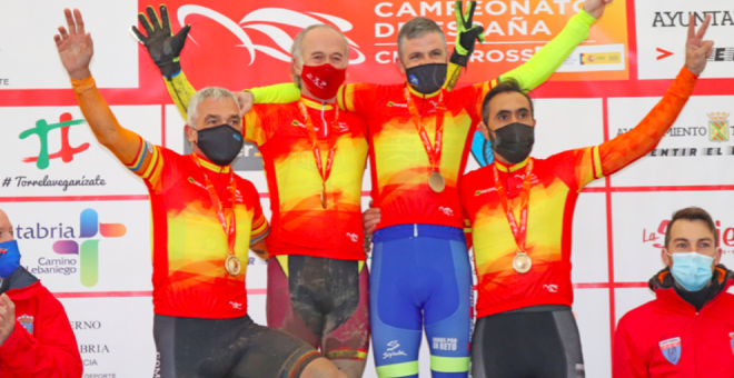 Torrelavega corona a ocho campeones máster de Ciclocross