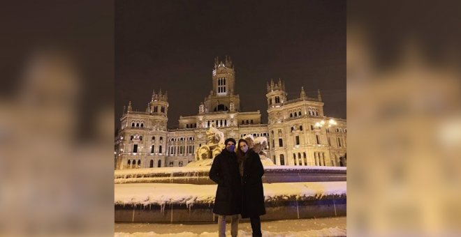 Cayetano y Eva González disfrutan de la gélida noche madrileña