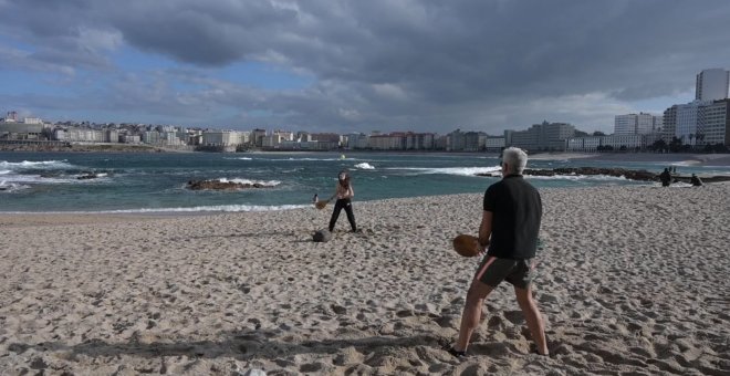 A Coruña en alerta naranja por viento aunque no sufre a Filomena