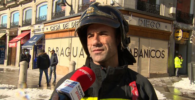 Bombero explica las tareas de saneamiento de cubiertas tras el temporal