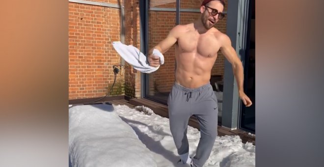 Miguel Ángel Silvestre enciende las redes con un vídeo en la nieve