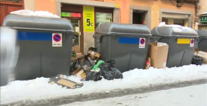 Basura acumulada en Madrid tras la nevada