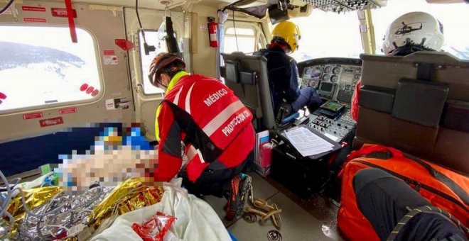 Herido grave un trabajador de Adif al ser golpeado por un tren cuando reparaba las vías en Pozazal