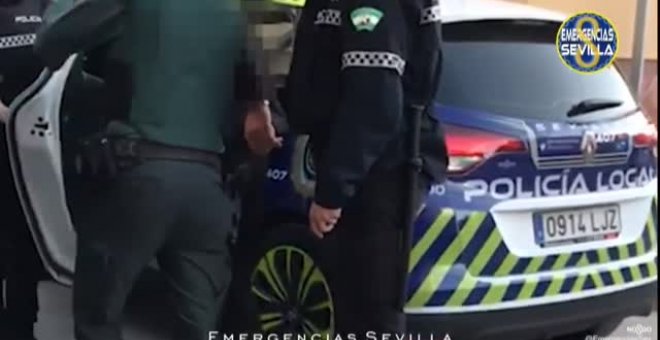 La policía detiene a 4 jóvenes en Sevilla por conducción temeraria