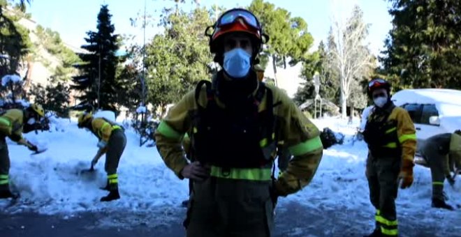 Las brigadas forestales de Castilla y León vienen a Madrid a retirar nieve