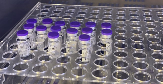 Cantabria podría dejar de recibir 1.259 vacunas cada semana